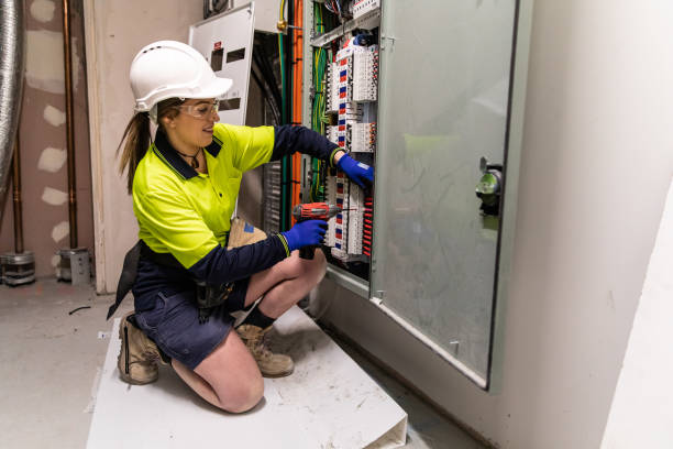 Best Affordable Emergency Electrician  in Huron, SD